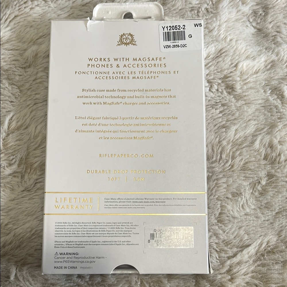 Rifle Paper Co. iPhone 6.1” PRO Case (2022) with MagSafe - NEW - Picture 2 of 3